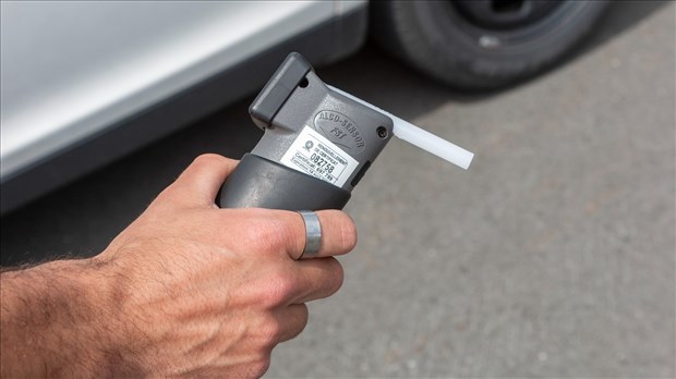 Arrêté pour conduite avec les capacités affaiblies après une sortie de route