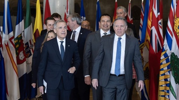 Le premier ministre François Legault félicite Mark Carney pour son élection