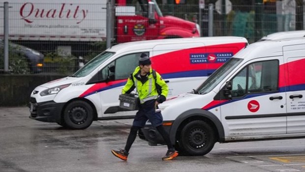 Les négociations reprennent encore entre Postes Canada et le syndicat