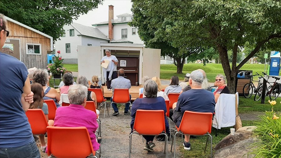Un nouveau piano public situé au Jardin d’Émélie