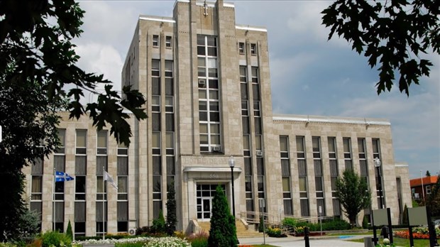 Shawinigan exproprie deux immeubles incendiés sur la 4e rue de la Pointe