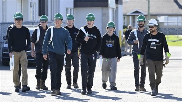 Québec et Ottawa débloquent des fonds pour aider les jeunes à se trouver un emploi