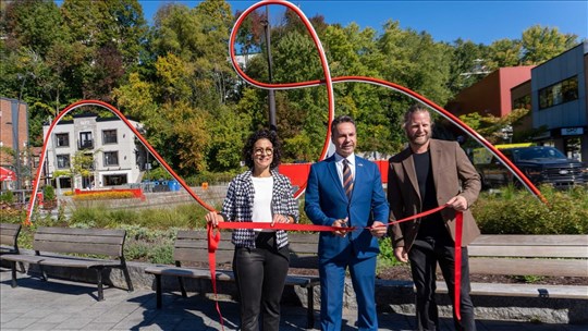 Inauguration de signatures lumineuses et de mobilier urbain à Shawinigan