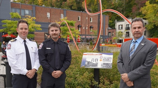 Une plaque en mémoire des victimes de l’incendie de l’édifice Carier
