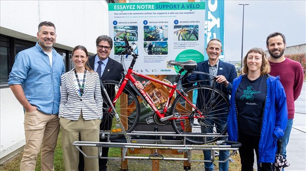 Lancement d'une station d’essai de support à vélo des autobus de la STTR