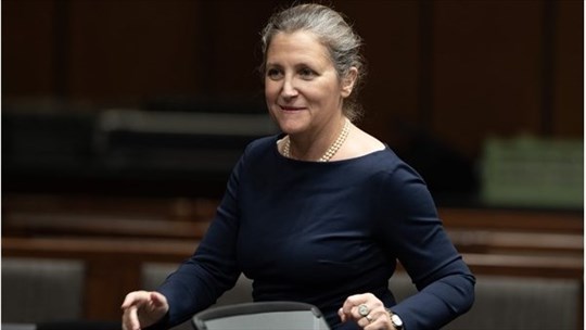 La démission de Chrystia Freeland, députée de longue date, prend effet aujourd'hui