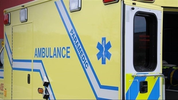 Un véhicule percute un poteau électrique sur la rue Bellefeuille