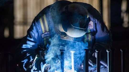 Loi du 1%: les centrales demandent à Québec de surseoir au projet d'allègements